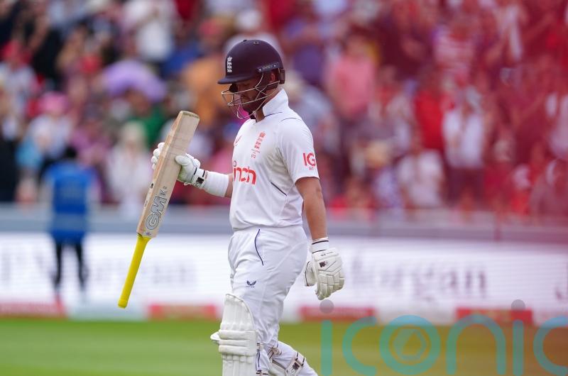 Ben Duckett out for 98 as aggressive England fight back in second Ashes Test