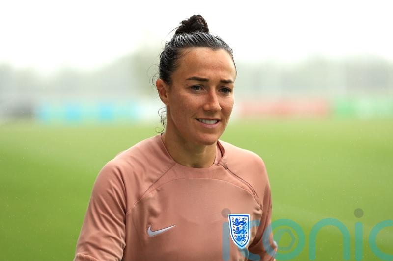 Lucy Bronze says ‘it’s a shame’ women have to fight for change amid bonus row