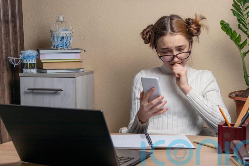 What women should do if they experience violence online
