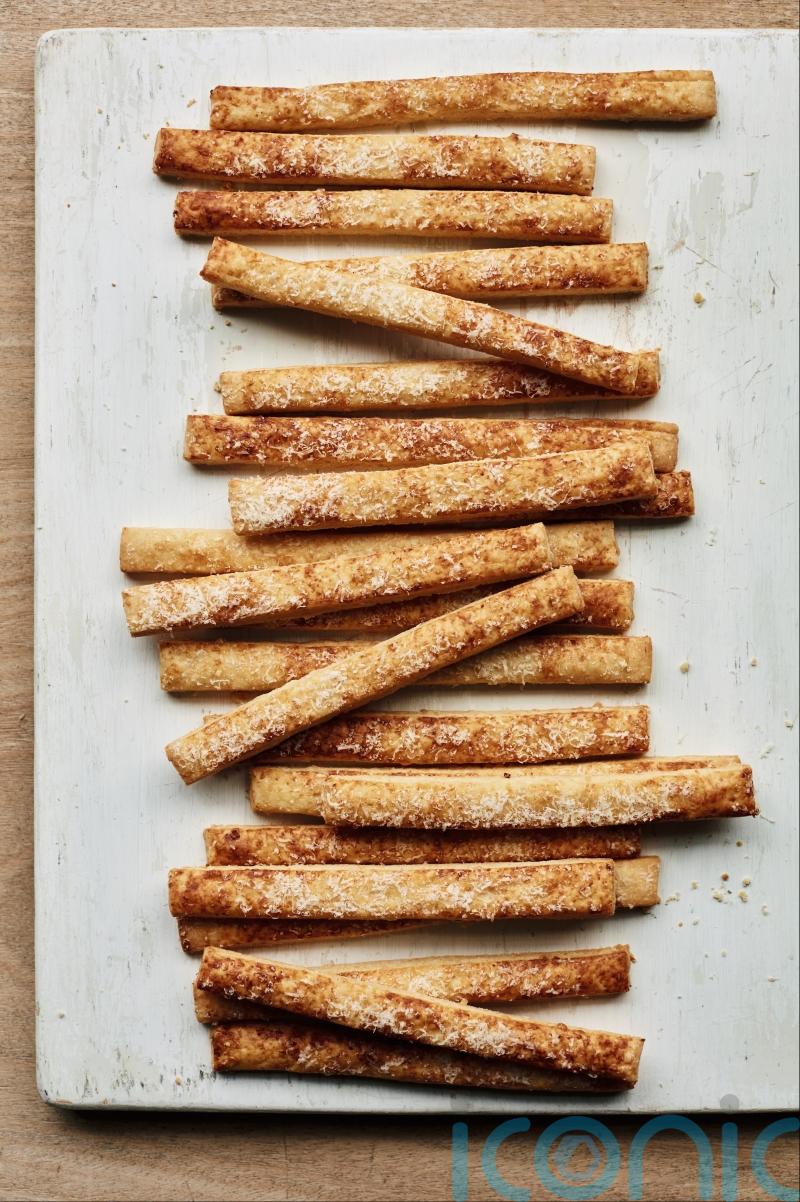 Mary Berry’s Somerset cheddar cheese straws