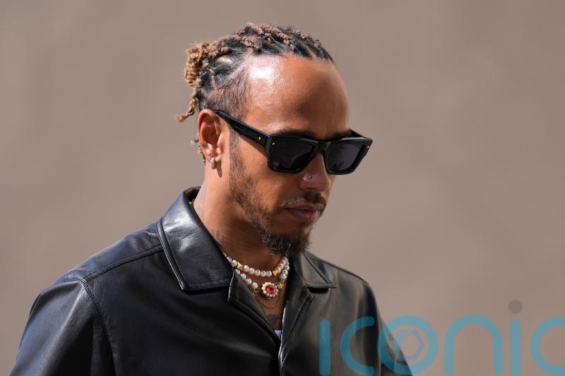 Lewis Hamilton: I did not approach ‘lonely’ Christian Horner about Red Bull move