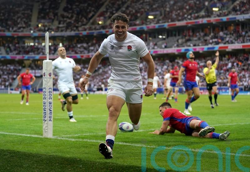 Henry Arundell chooses Racing 92 over England in two-year deal