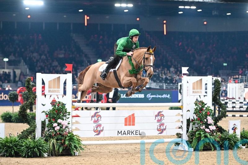 Star names enjoy jockeys’ challenge with a difference in support of the IJF