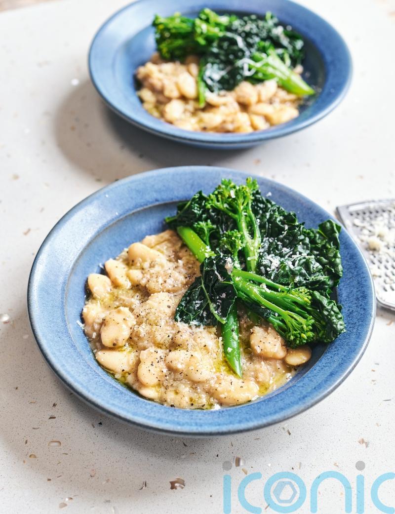 Joe Wicks’ cacio e pepe beans recipe