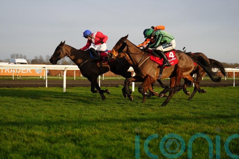 Hewick powers home to win remarkable King George