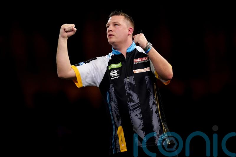 Chris Dobey wins high-quality Alexandra Palace clash with Ross Smith