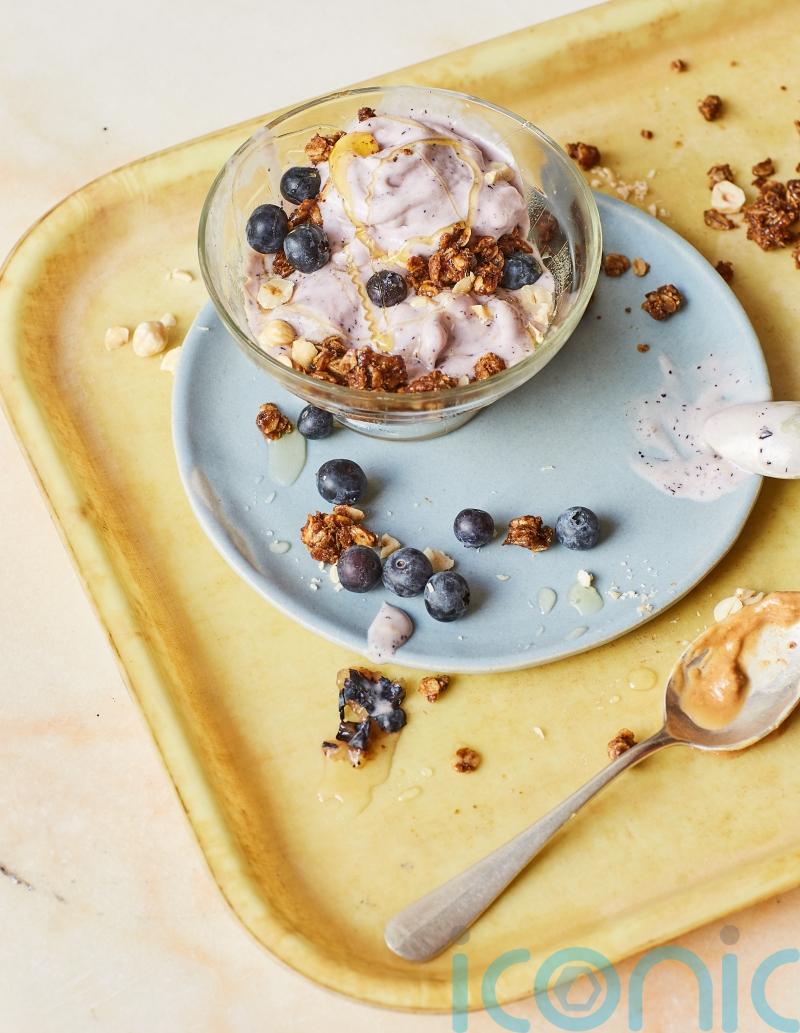 Vegan peanut butter breakfast sundaes recipe