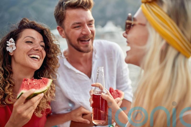 How to start saving for your 2024 holiday now