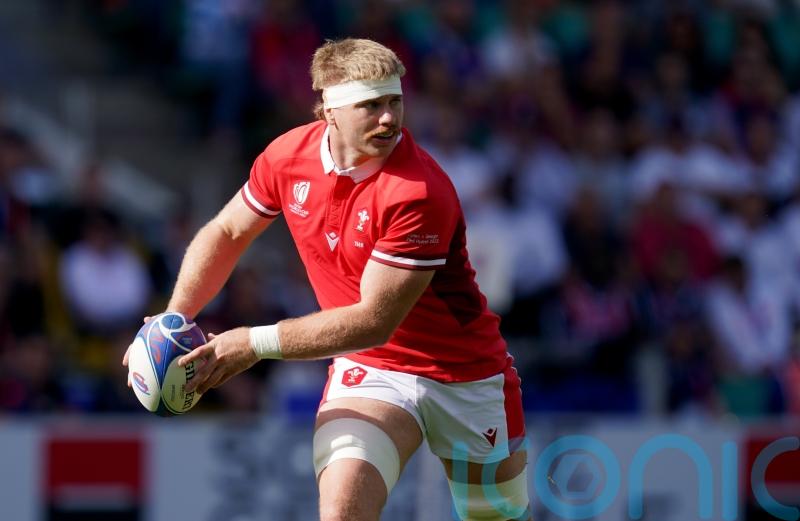 Aaron Wainwright’s new Dragons deal boost Wales ahead of Six Nations