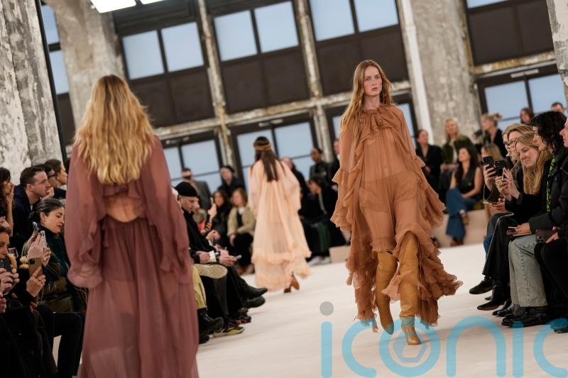 Chloe brings back boho chic at Paris Fashion Week