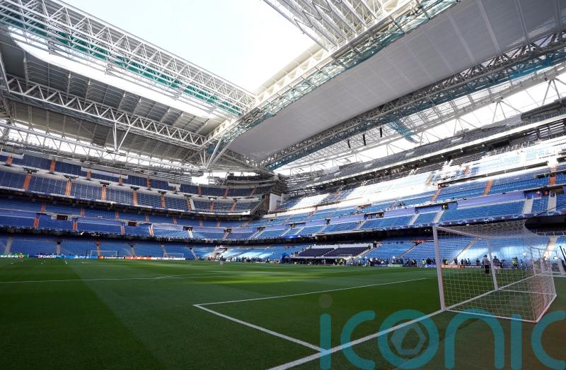 Real Madrid keen to close Bernabeu roof for Manchester City clash