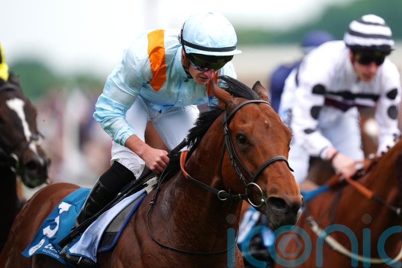Cowell eager to resolve Clarendon House stalls issue