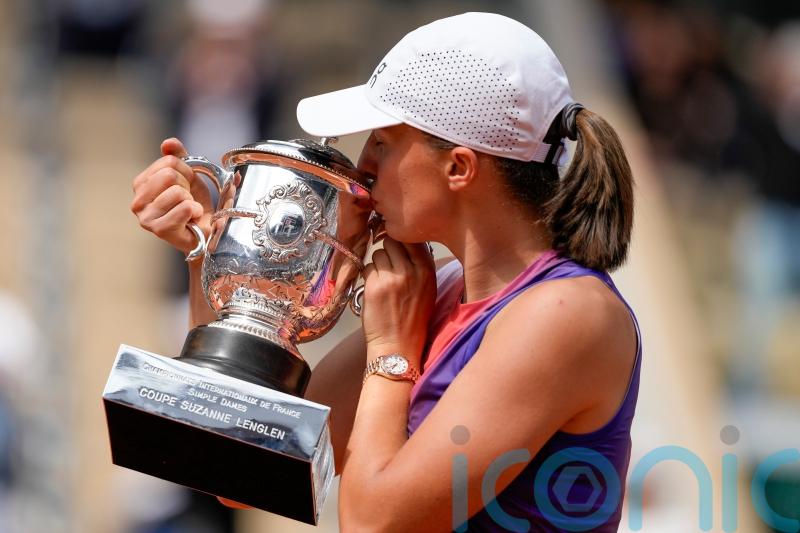 Iga Swiatek says fourth French Open title ’emotional’