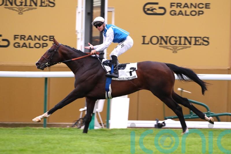 Sosie steals the show in Grand Prix de Paris