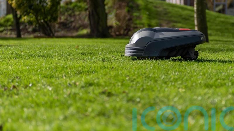 What are robotic lawnmowers and how do they work?