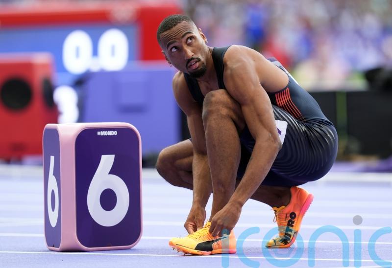 Matthew Hudson-Smith cruises into men’s 400 metres semi-final