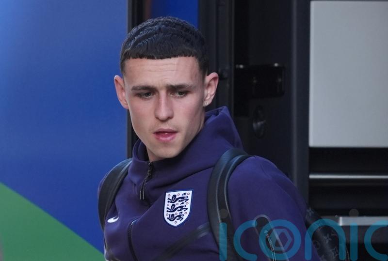 Phil Foden unlikely to join England squad due to illness &ndash; Pep Guardiola