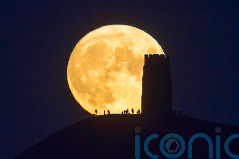 How the harvest supermoon will influence these 3 star signs’ relationships