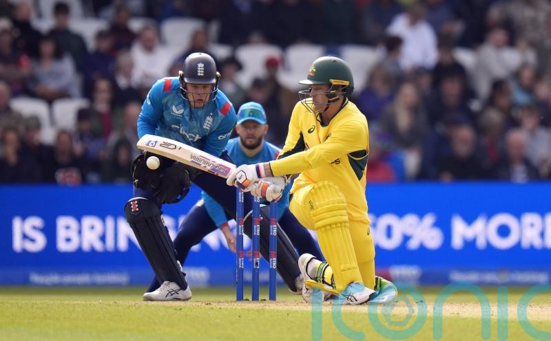 Mitch Marsh and Alex Carey take Australia to competitive total at Headingley