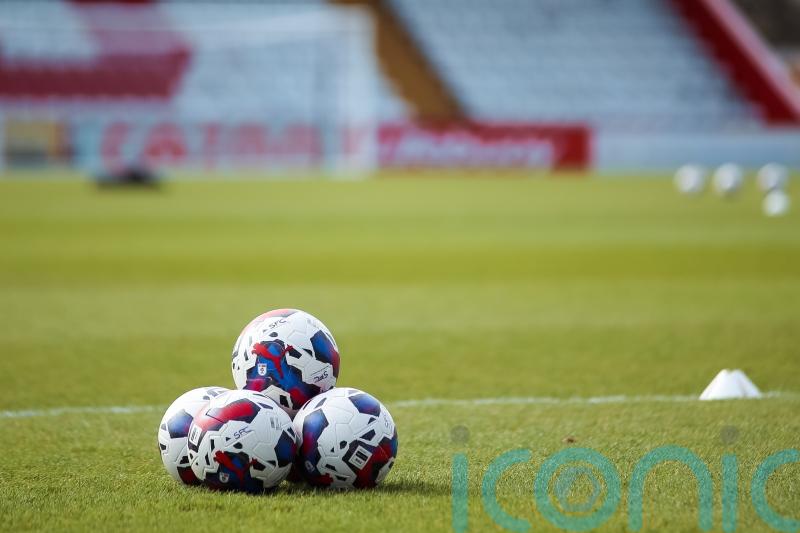 Tamworth score late equaliser to deny 10-man Ebbsfleet second win of season
