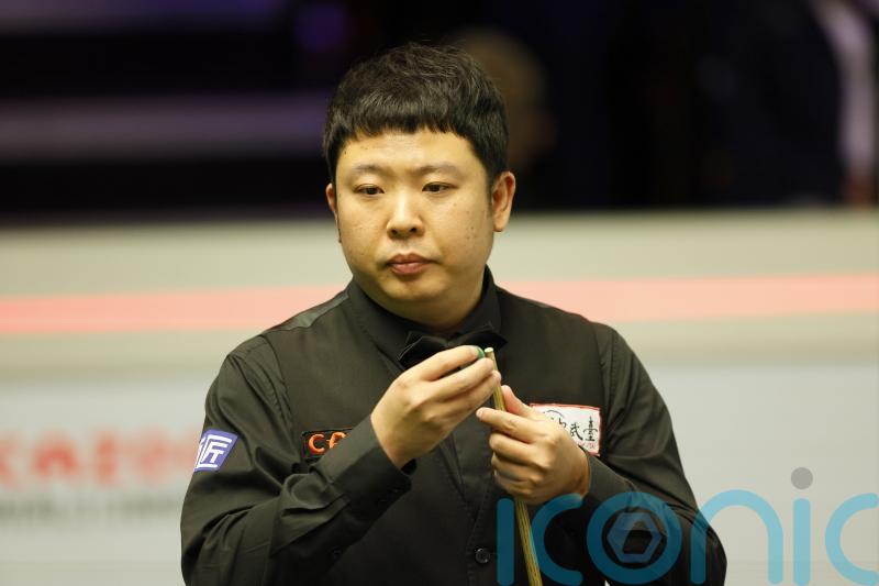 Zhang Anda finds York table to his liking with maximum break