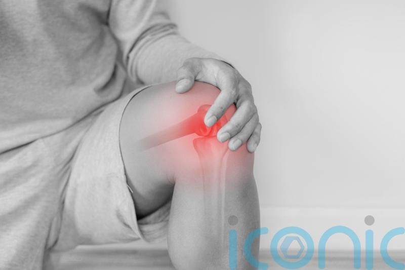 How to manage your arthritis in the cold weather