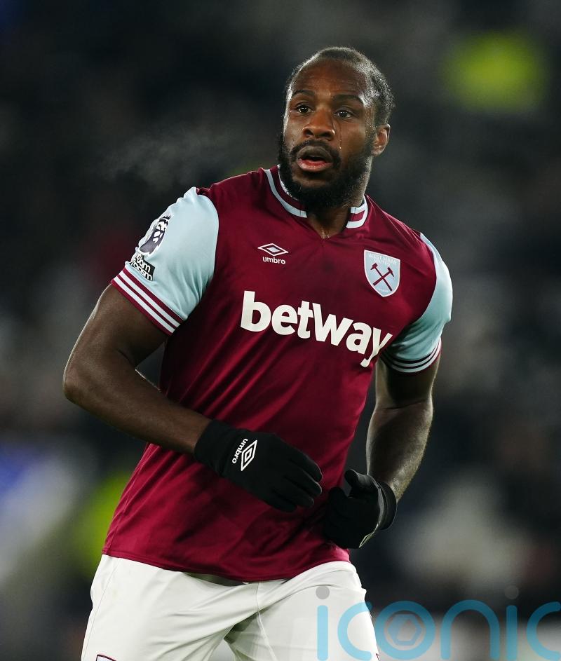 West Ham&rsquo;s Michail Antonio has surgery on lower-limb fracture after car crash