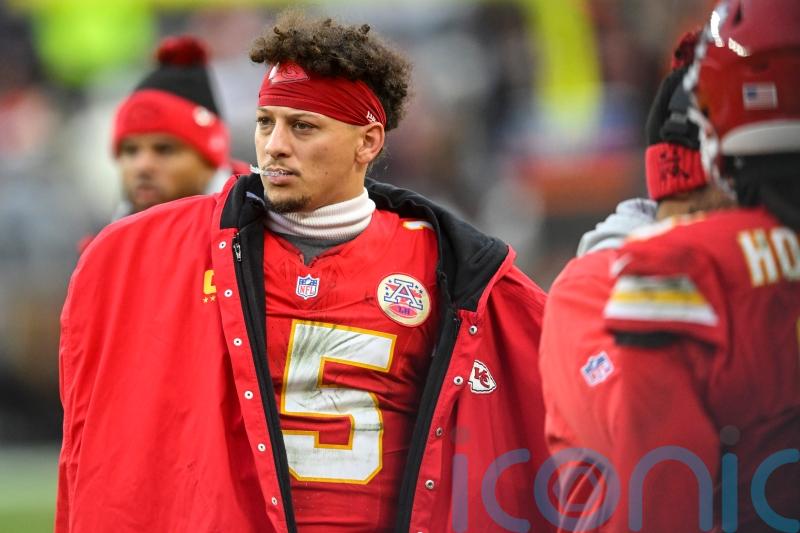 Patrick Mahomes gives Kansas City Chiefs an injury worry
