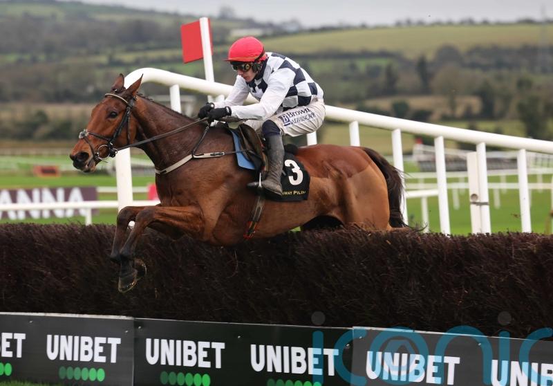 Ballyburn and Sir Gino could clash over fences at Kempton