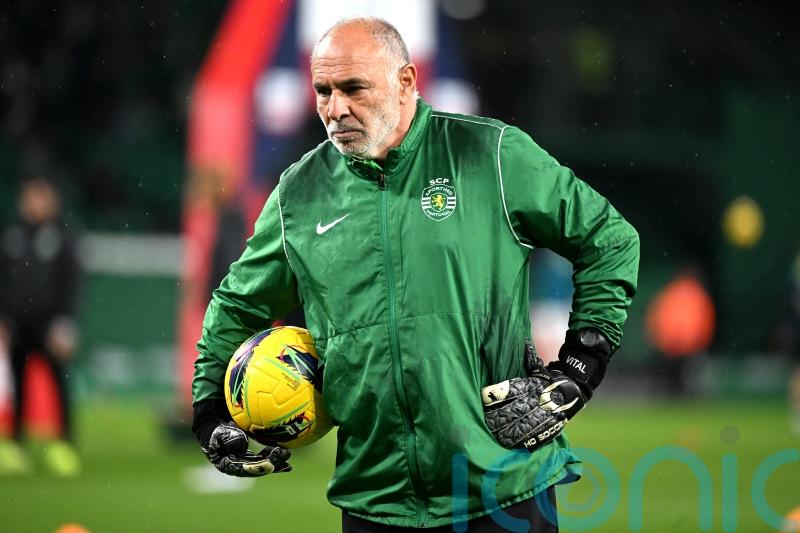 Vital statistics – a closer look at Man Utd’s headline-hitting goalkeeping coach