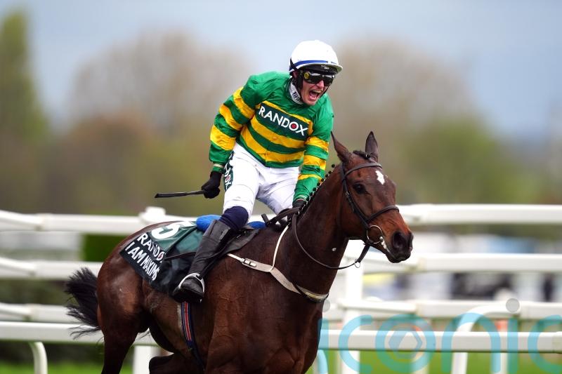 Maximus facing ‘tough’ task in Grand National defence