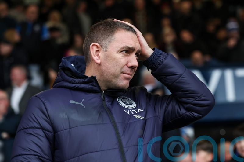 Dave Challinor bemoans Stockport’s late lapse in concentration