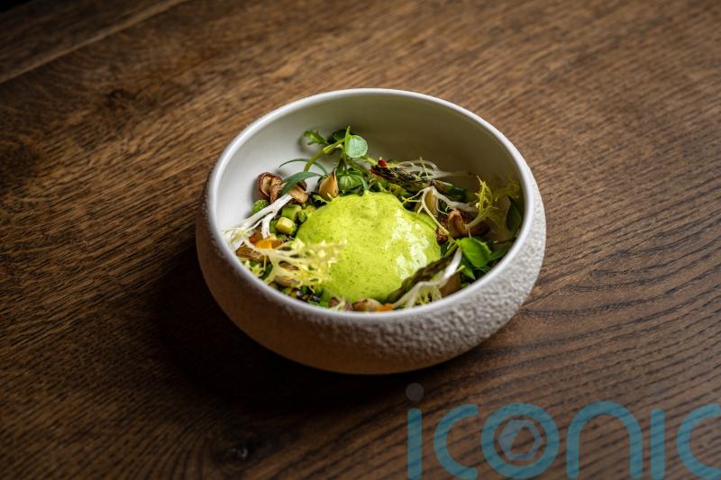 Niklas Ekstedt&rsquo;s grilled English asparagus with leek pur&eacute;e, peas and mushroom