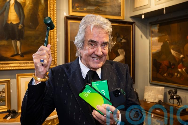 David Dickinson: How to find ‘cheap as chips’ antiques for your home