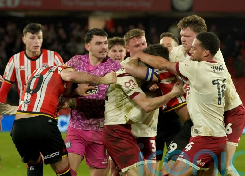 Mark Sykes checks Sheffield United’s promotion charge as Bristol City take point