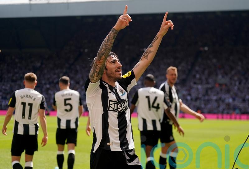Newcastle beat 10-man Chelsea to take step towards Champions League spot