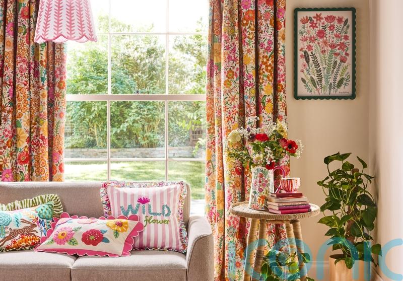8 ways to weave summer blooms into your space