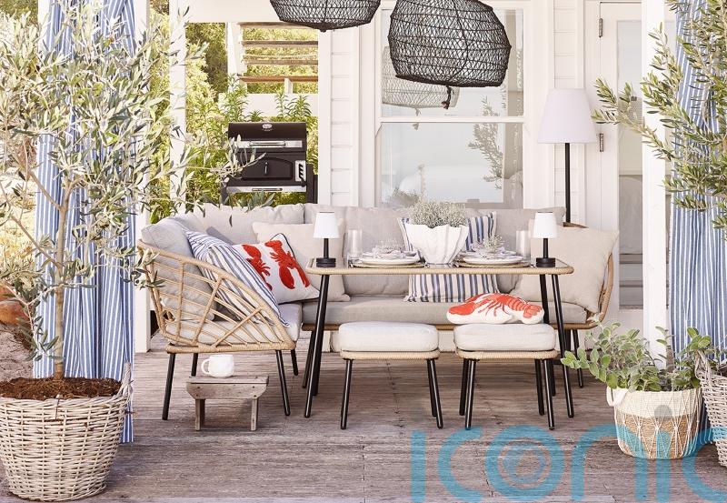 10 ways to channel chic coastal decor