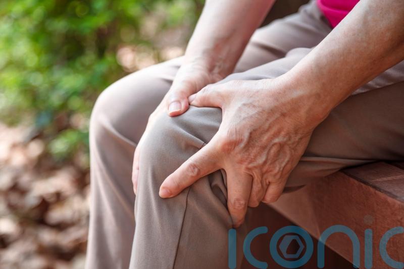 8 knee health tips for over 50s 