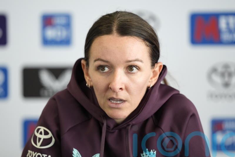 Kate Cross expects results under &lsquo;queen of English cricket&rsquo; Charlotte Edwards