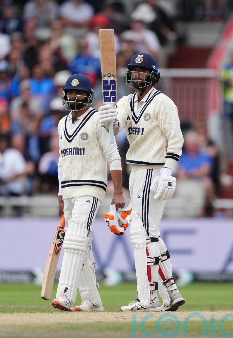 India pair Washington Sundar and Ravindra Jadeja dent England’s hopes of victory