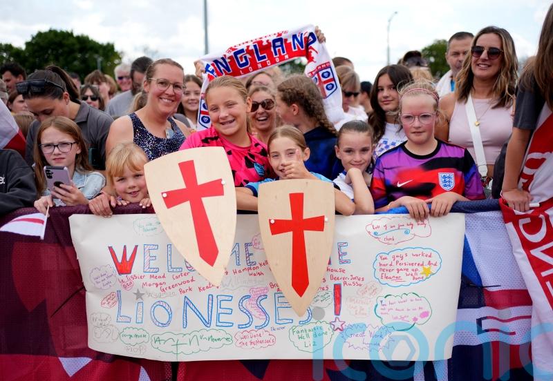 No 10 brushes off calls for extra bank holiday to mark Lionesses’ victory
