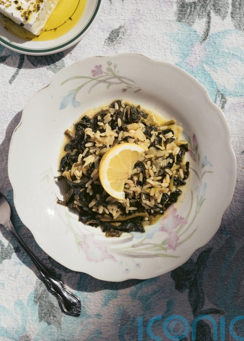 How to make spanakorizo – Greek rice and spinach risotto
