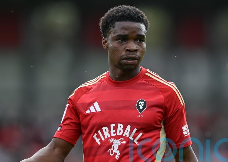 Adebola Oluwa and Kelly N’Mai earn Salford victory at Notts County