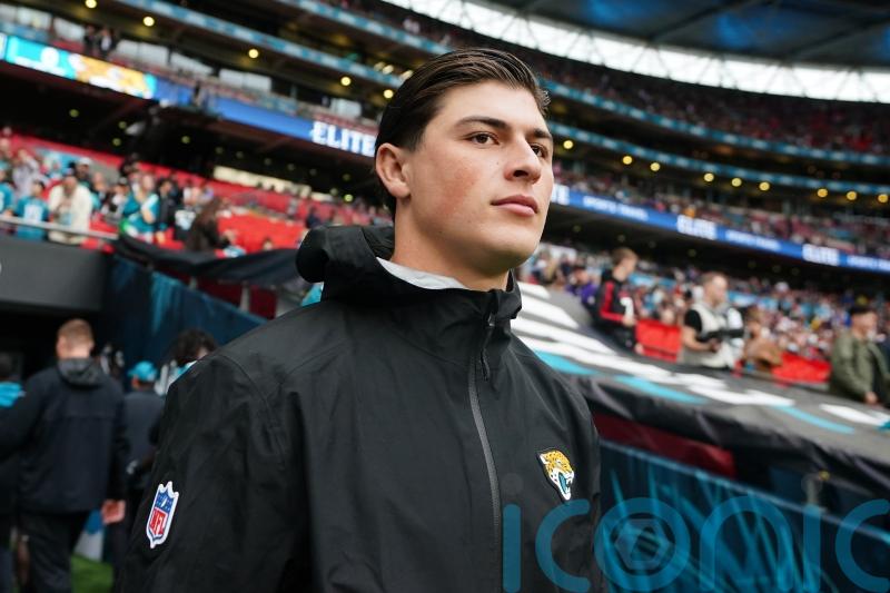 Louis Rees-Zammit joins Bristol as he returns to rugby