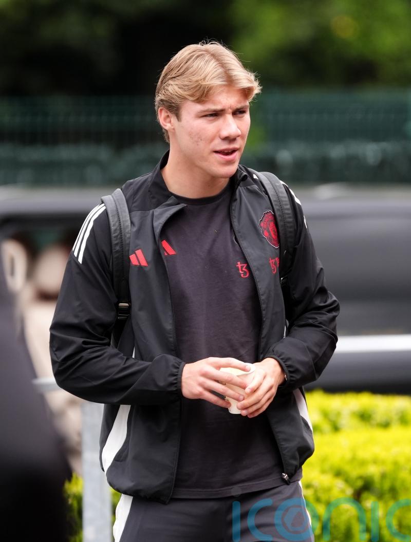 Rasmus Hojlund left out of Man Utd squad for Arsenal game amid exit speculation