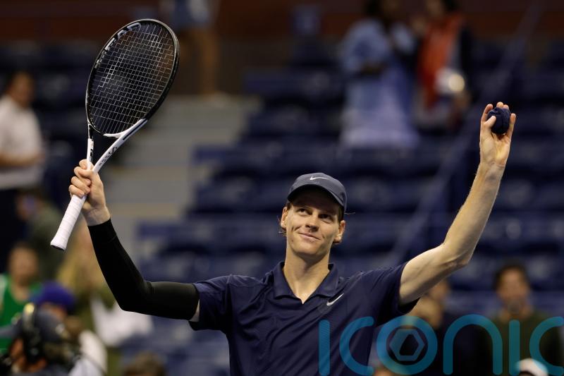 Jannik Sinner cruises to straight-sets win over fellow Italian Lorenzo Musetti