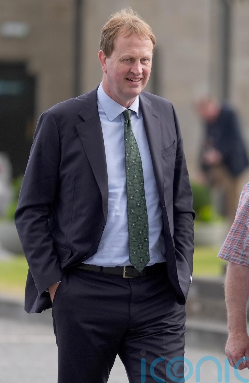 O&rsquo;Callaghan wants fewer than 10,000 asylum seekers per year