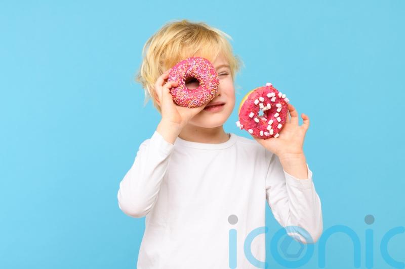 5 signs of your child has a junk food addiction – and how to help