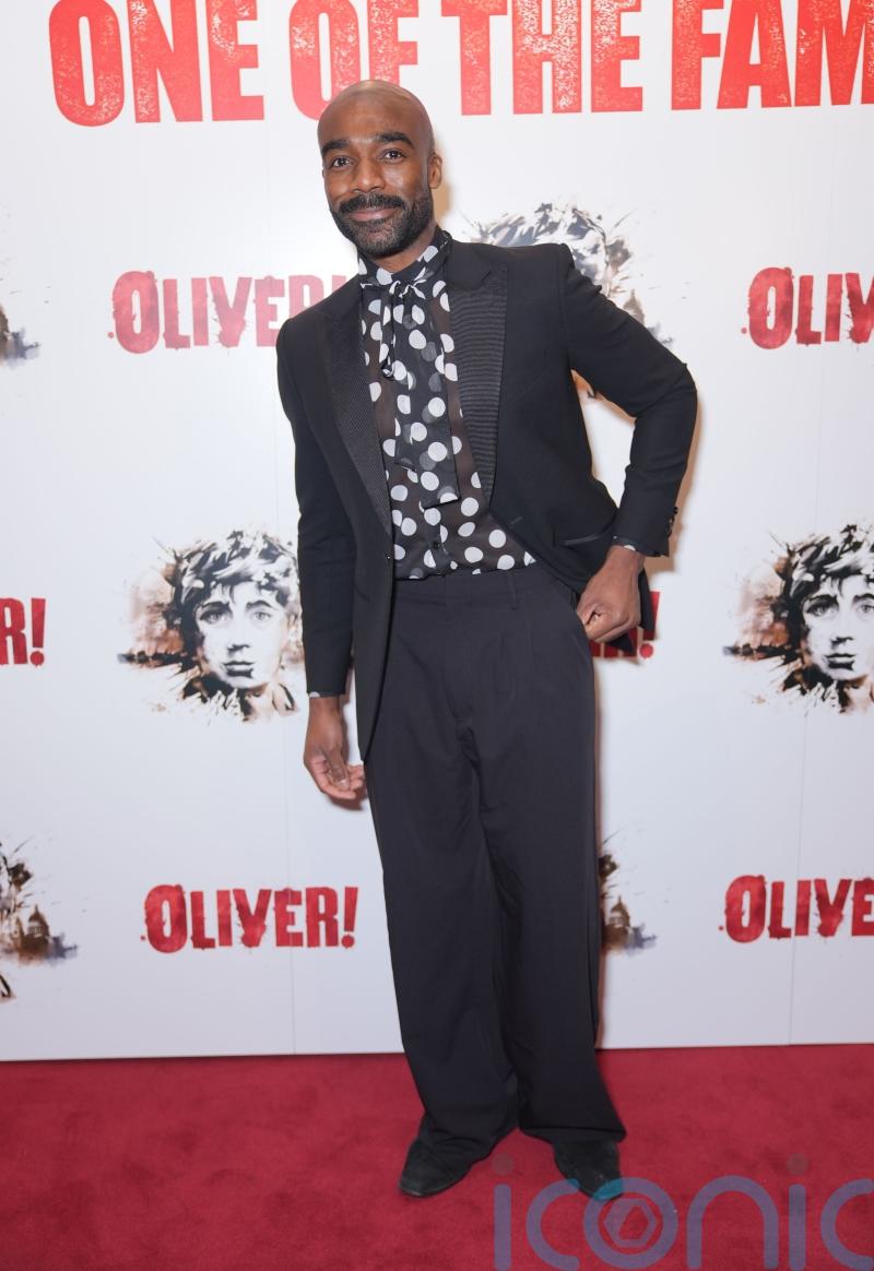 6 common signs of a porn addiction – as Ore Oduba opens up about 30-year battle